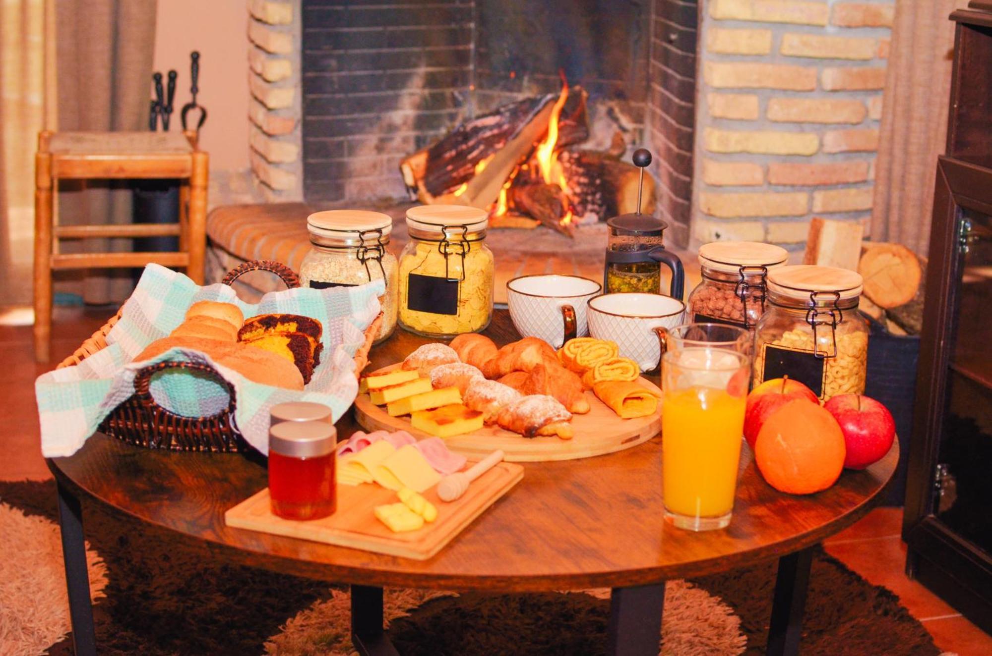 All Seasons Πέτρινες Παραδοσιακές Κατοικίες Kalavryta Eksteriør billede